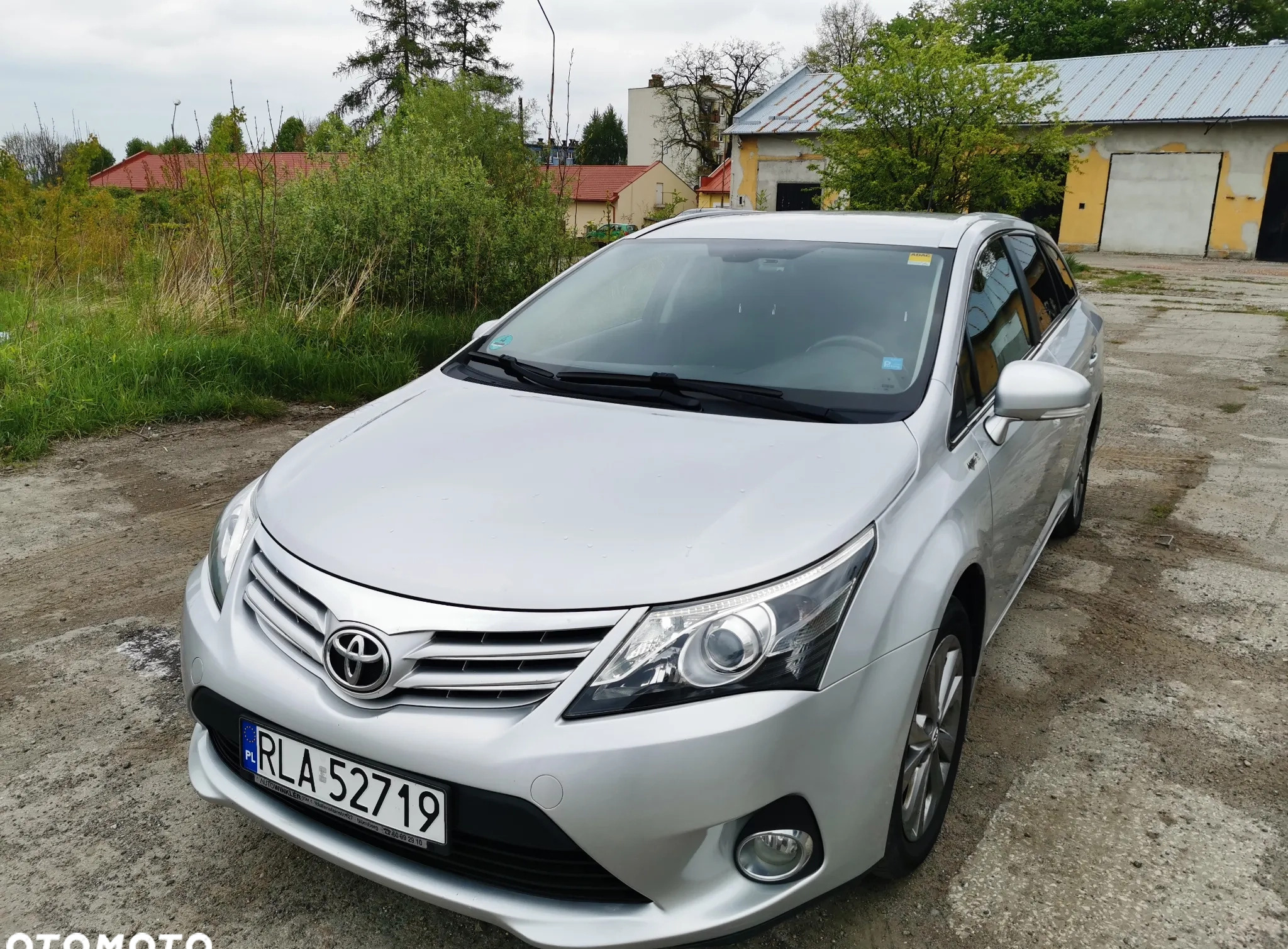 Toyota Avensis cena 39900 przebieg: 228000, rok produkcji 2012 z Łańcut małe 211